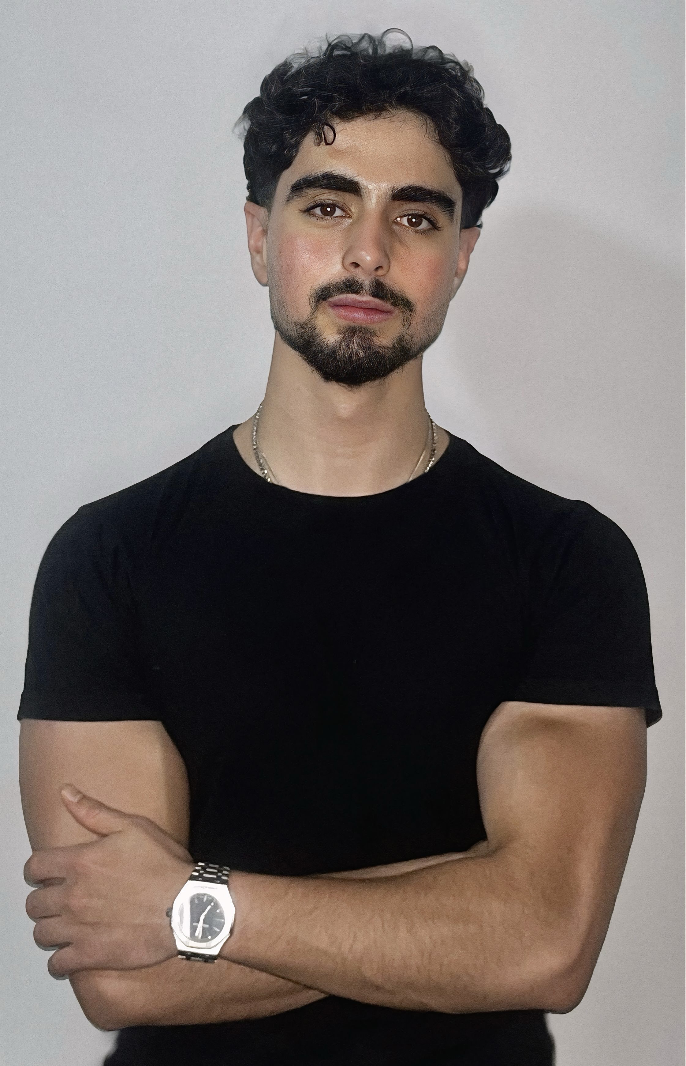 Rayen - AI Growth Specialist